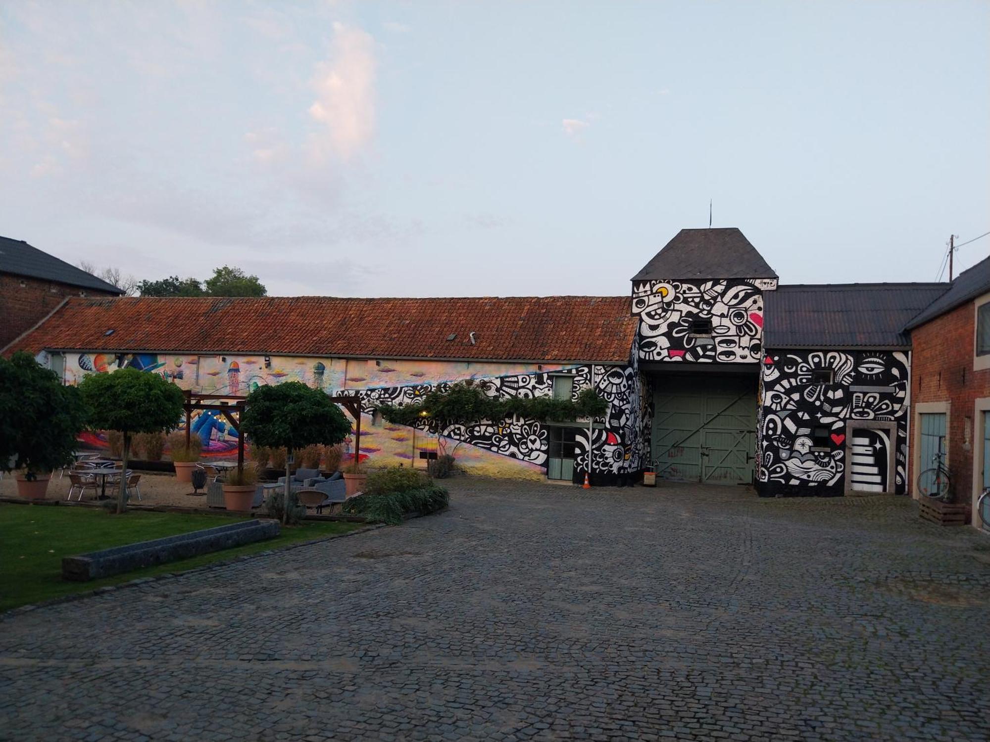 B&B At Haras Petit-Hallet Hannut Exterior foto
